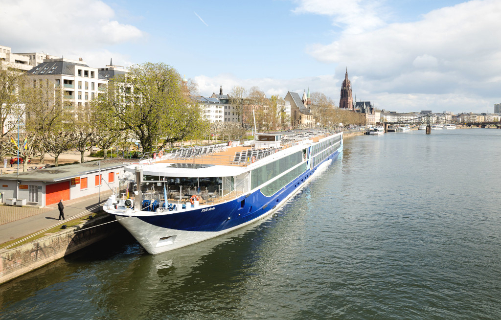 TUI stellt Weichen für weiteres Wachstum auf dem Fluss