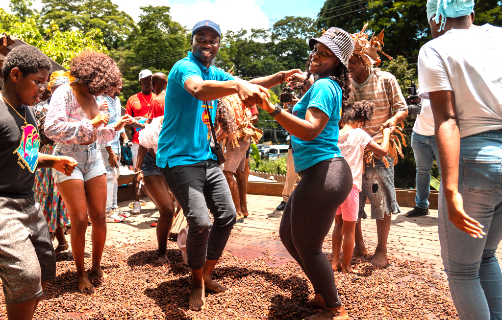 Tobago lebt seine Traditionen im Alltag – und lädt Gäste zum Mitmachen ein