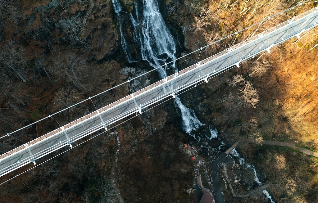 Hängebrücke über dem Todtnauer Wasserfall