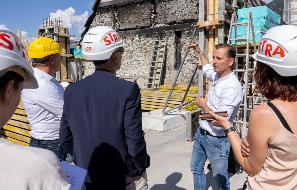 Traditionshotel startet Wiederaufbau nach Brand in Seefeld