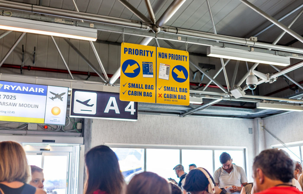 Ryanair gönnt Passagieren fünf Zentimeter mehr Handgepäck