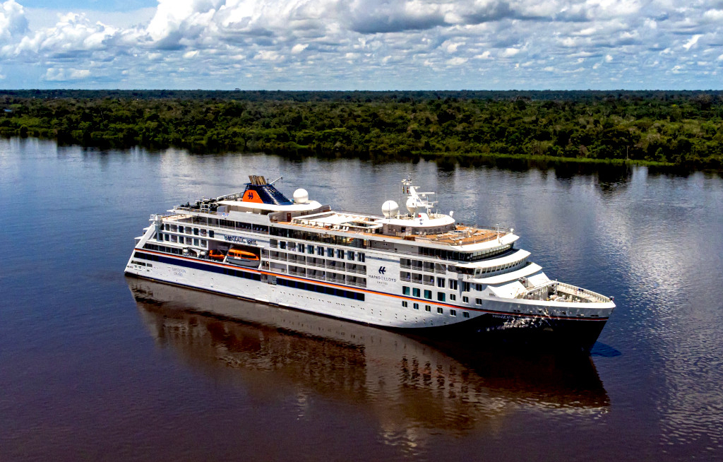 Hanseatic Spirit steuert tief ins Herz von Amazonien