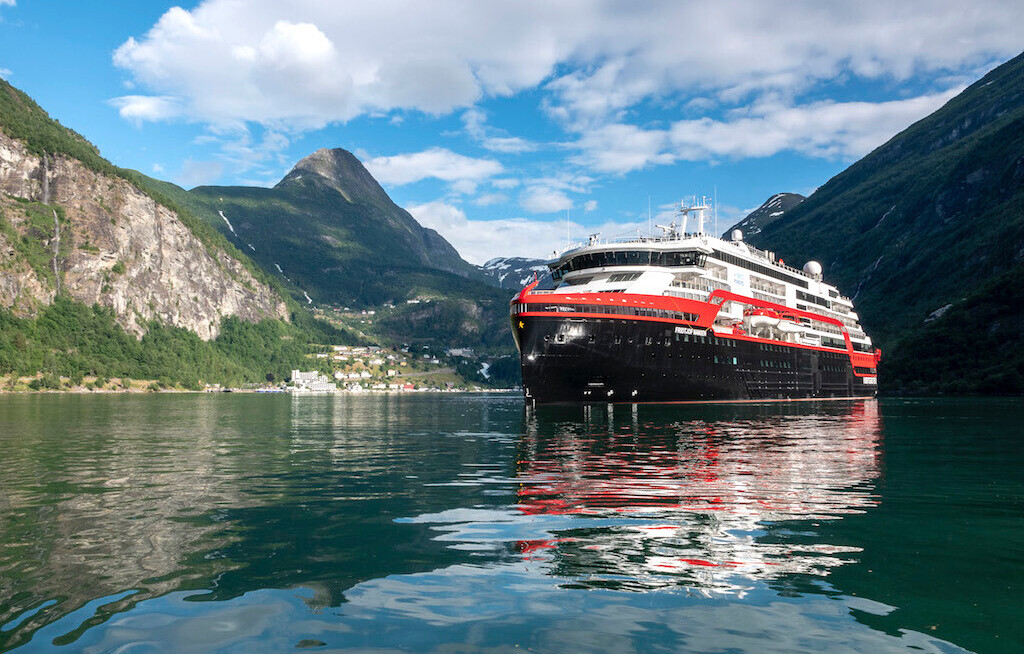 Hurtigruten Expeditions lockert Corona-Regeln