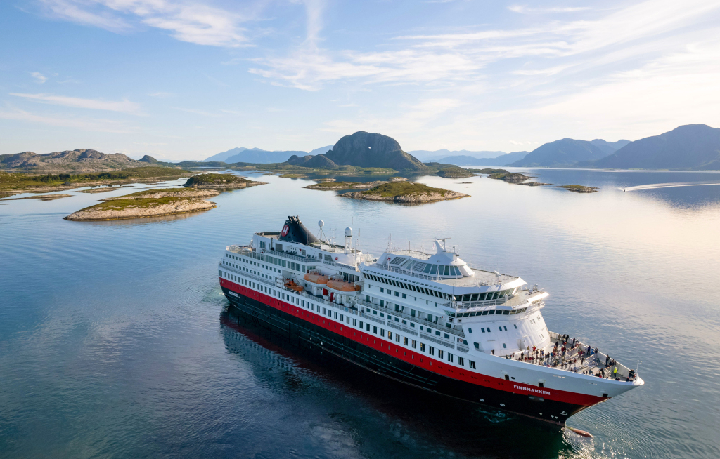 Hurtigruten pusht Geschäft mit neuer Kampagne und Frühbucherrabatt