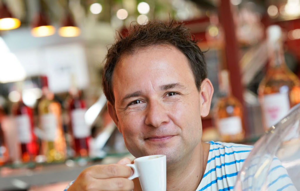 Nicko Cruises holt Bestsellerautor an Bord
