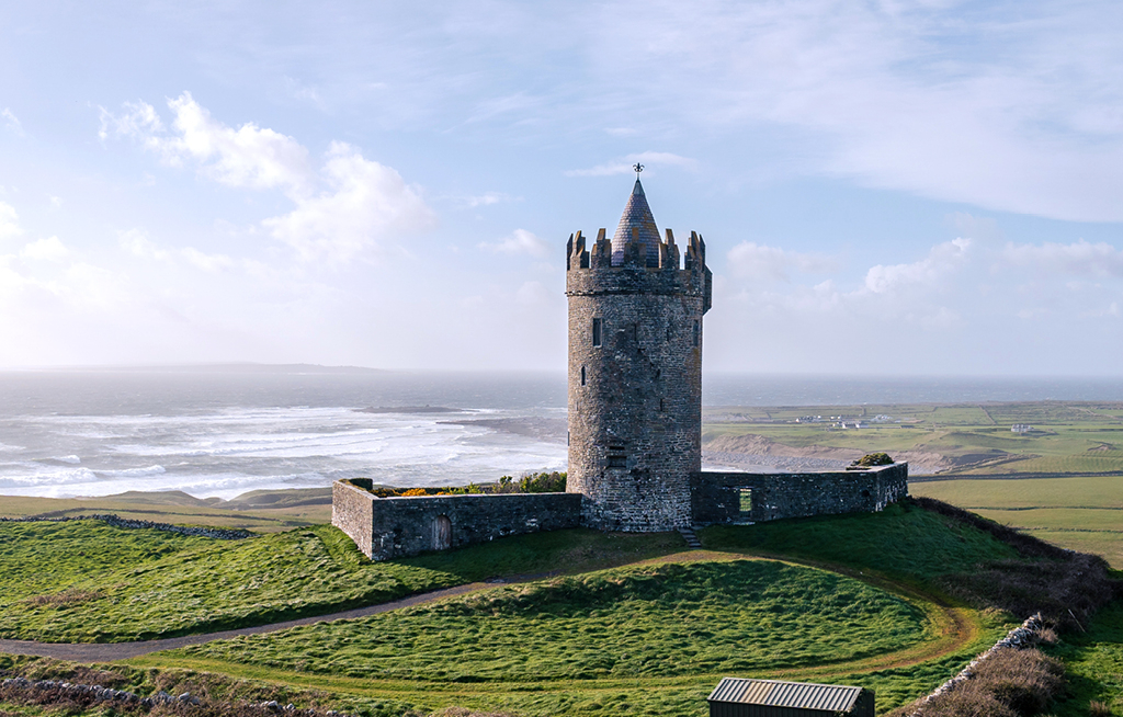 Hotspots in und um Shannon: Cliffs, Castles & Culture