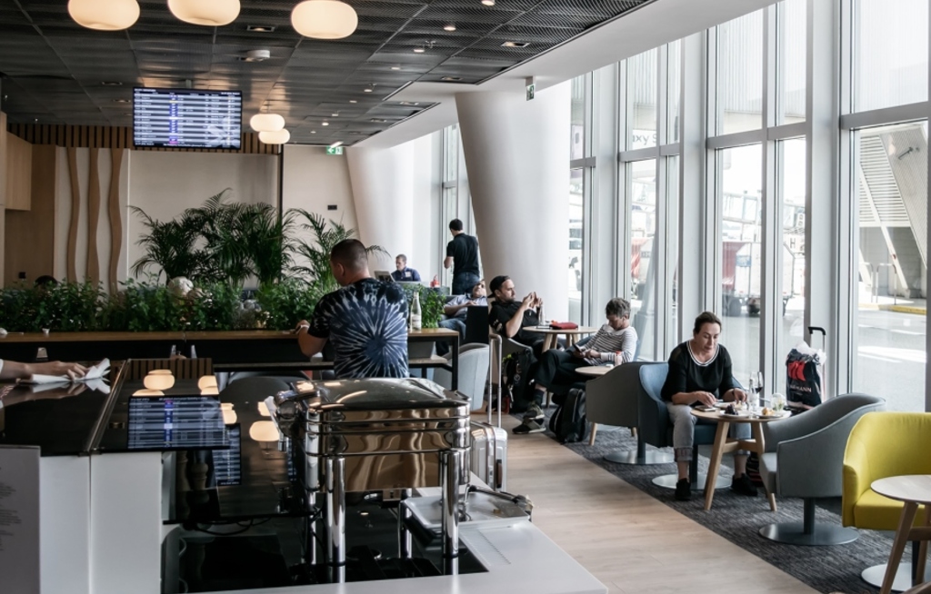 LOT eröffnet neue Lounge