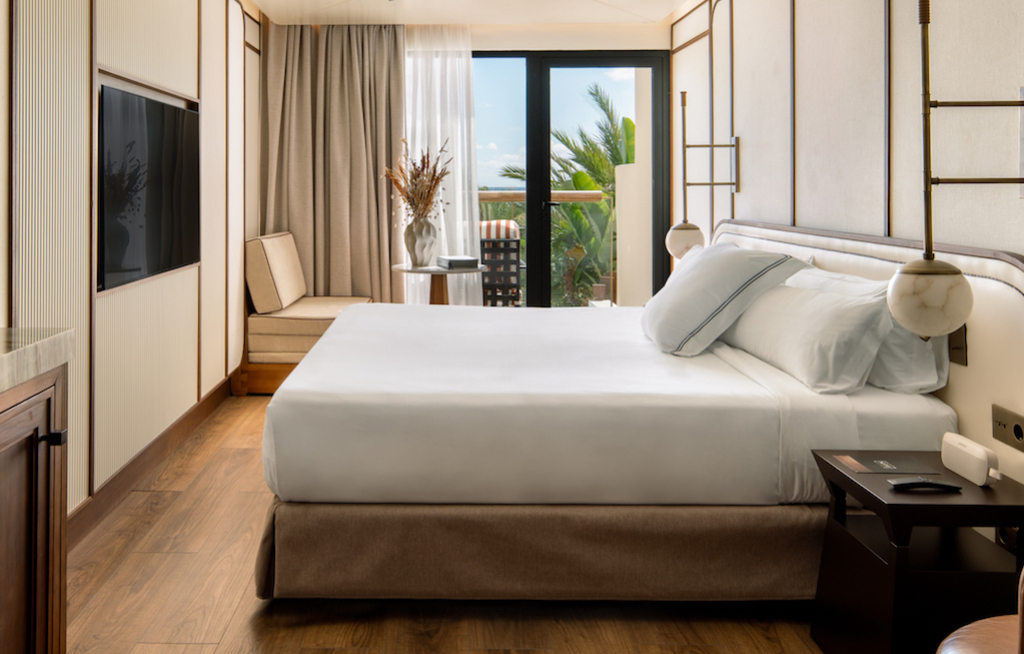 Neues Luxushotel empfängt auf Ibiza die Gäste