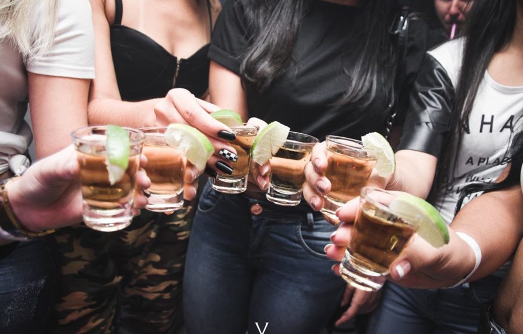 Vorsicht vor gepanschtem Alkohol