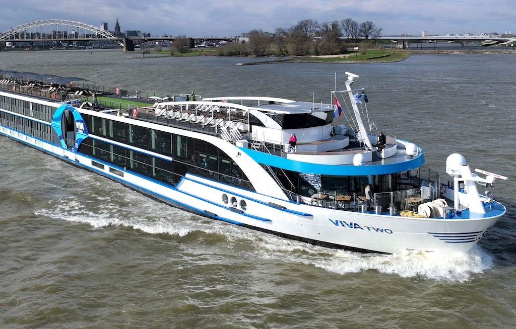 Neue Viva Two auf der Donau unterwegs