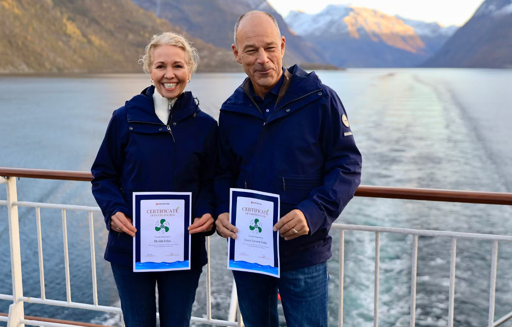 Mit Altöl in die Zukunft – Hurtigruten testet grüne Postschifffahrt