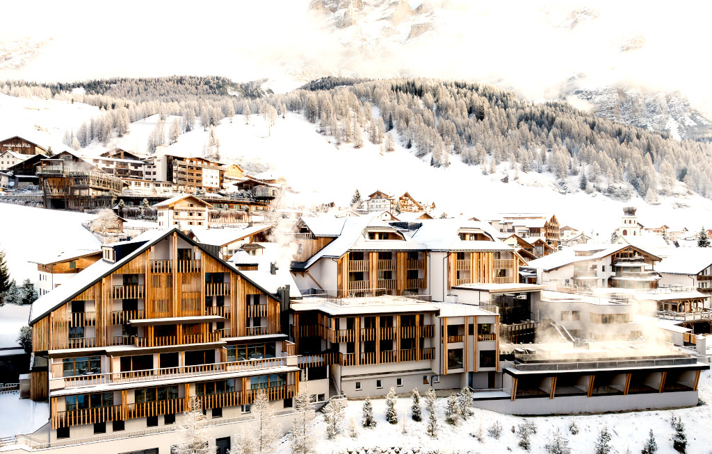 Dertour Deluxe veredelt den Winterurlaub für Luxusgäste