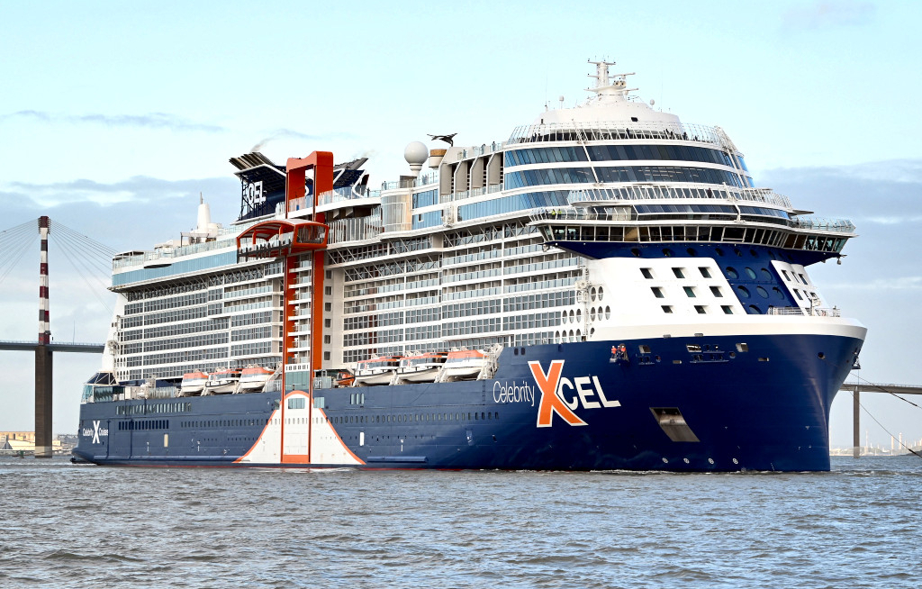 Celebrity Xcel absolviert erste Testfahrten vor Auslieferung