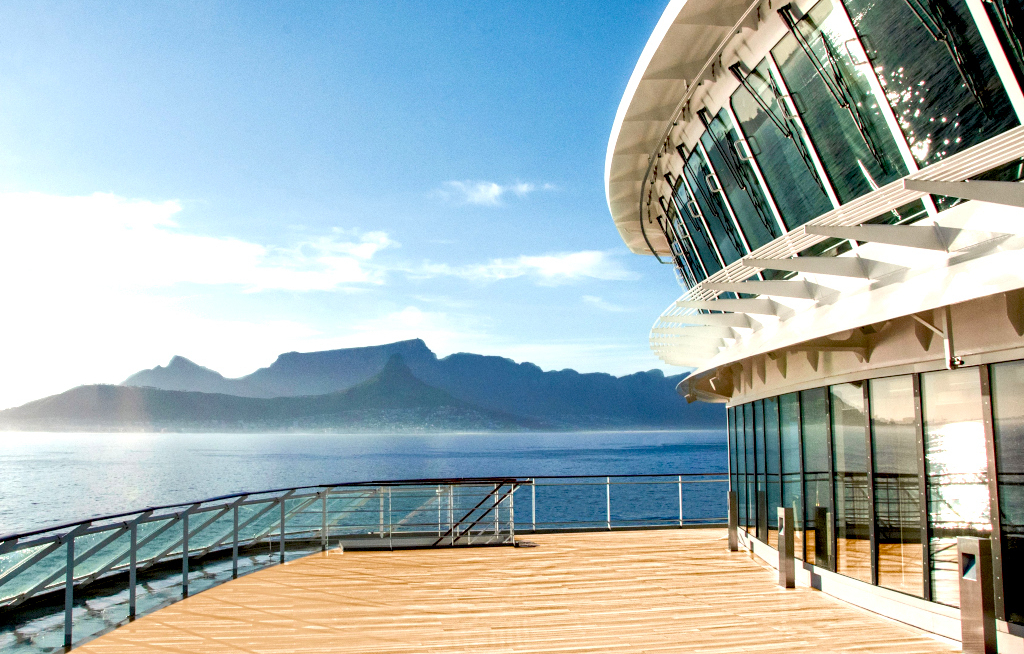 Hapag-Lloyd Cruises meidet das Rote Meer – neue Sommerrouten in 2027 für die Europa 2