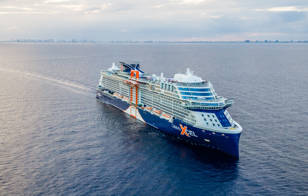 Celebrity  feiert Taufe der Xcel in Fort Lauderdale