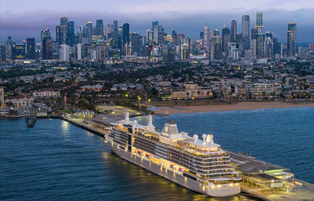 Silver Nova umrundet Australien auf exklusiver Grand Voyage