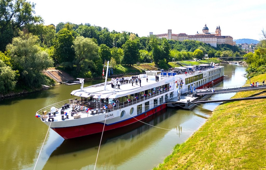 Nicko Cruises tauft neues Donau-Schiff