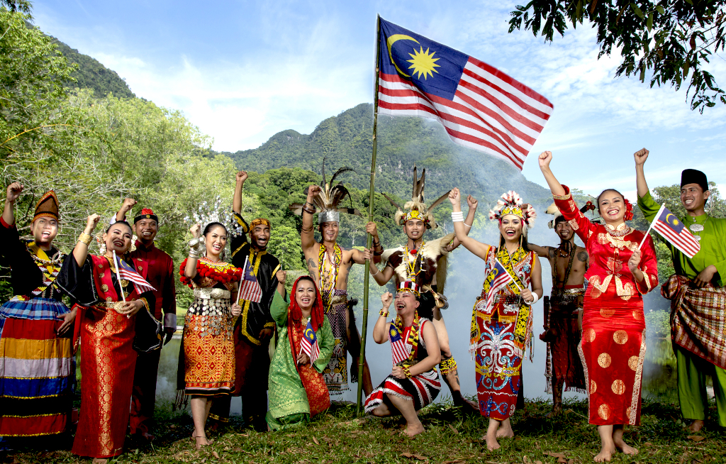 Sarawak stellt neue Erlebnisangebote für Borneo-Reisen vor