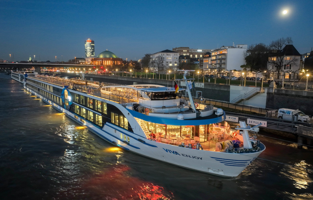 Viva Riverside bietet Feiertagsmomente auf dem Wasser