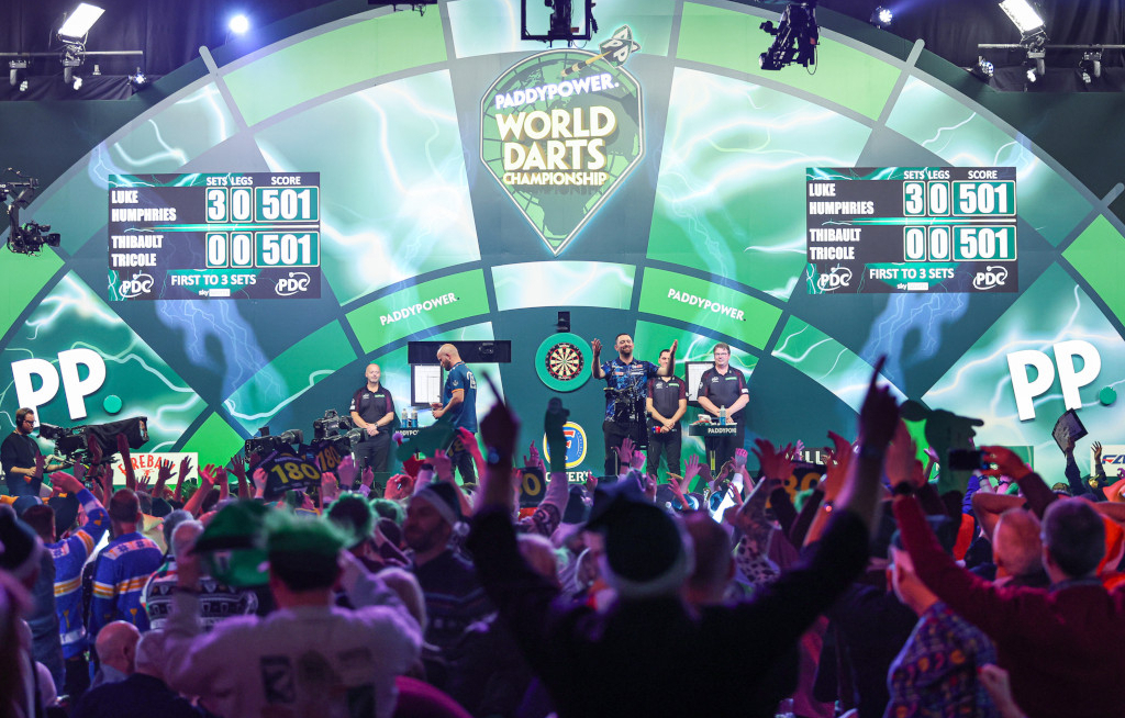 Dertour Sports bringt Darts-Fans zur WM nach London
