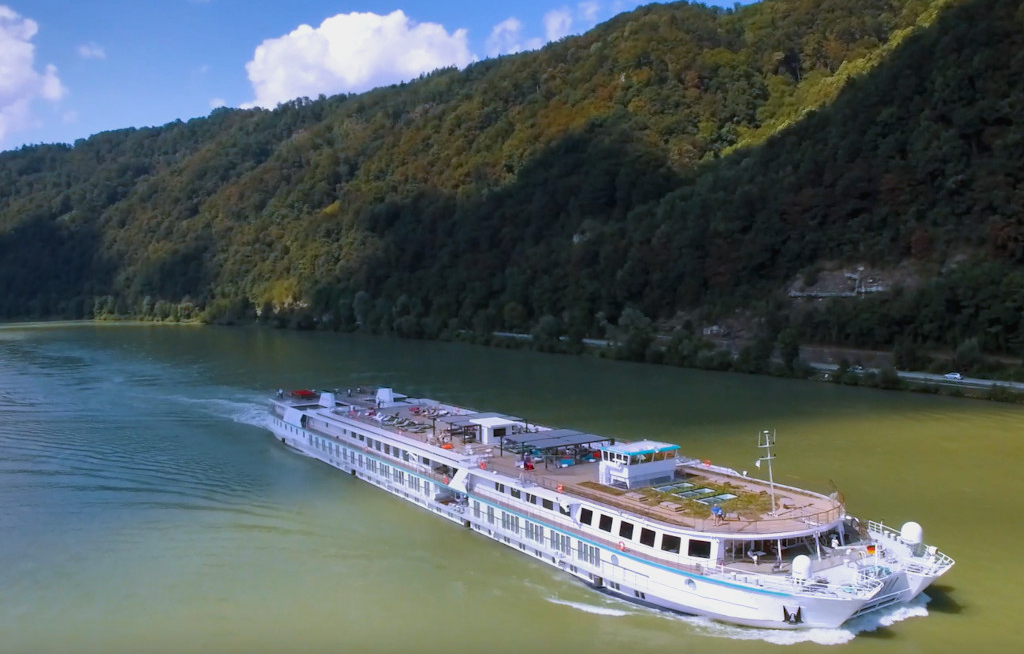 Loop Cruise schickt Luxus-Profis auf Flusskreuzfahrt