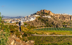 Spanien meldet Zuwächse bei Gästen und Einnahmen