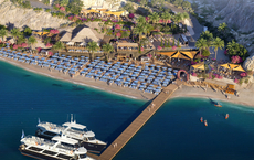 Royal Caribbean entwickelt neuen Beach Club auf Santorin