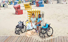 Mit dem Rollstuhl an den Strand