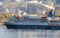 Mit dem Expeditionsschiff rund um Island