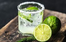 Thomas Cook spendiert Expedienten einen Drink