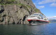 Hurtigruten startet regelmäßig in Hamburg