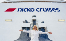 Nicko holt Revue-Legende Marlène Charell an Bord