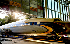 Frankfurt heißt restaurierte Lockheed „Super Star“ willkommen – Ausstellung ab 2026