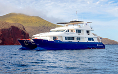 Neuer Katamaran auf den Galapagos-Inseln