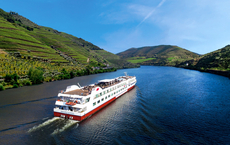 Nicko Cruises holt Sommelier auf dem Douro an Bord