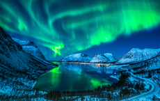 Hurtigruten lädt Reisebüros zum Nordlicht-Event ins Berliner Planetarium