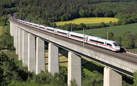 Deutsche Bahn verringert operativen Verlust