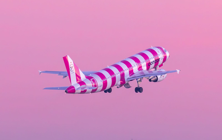Condor setzt mit FlyPink Zeichen gegen Brustkrebs