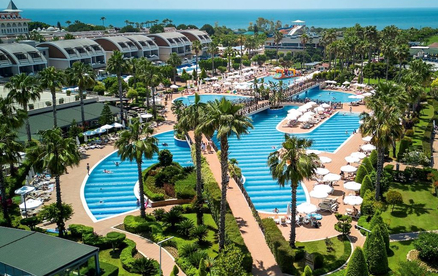 TUI bringt 80 Expedienten in die Türkei